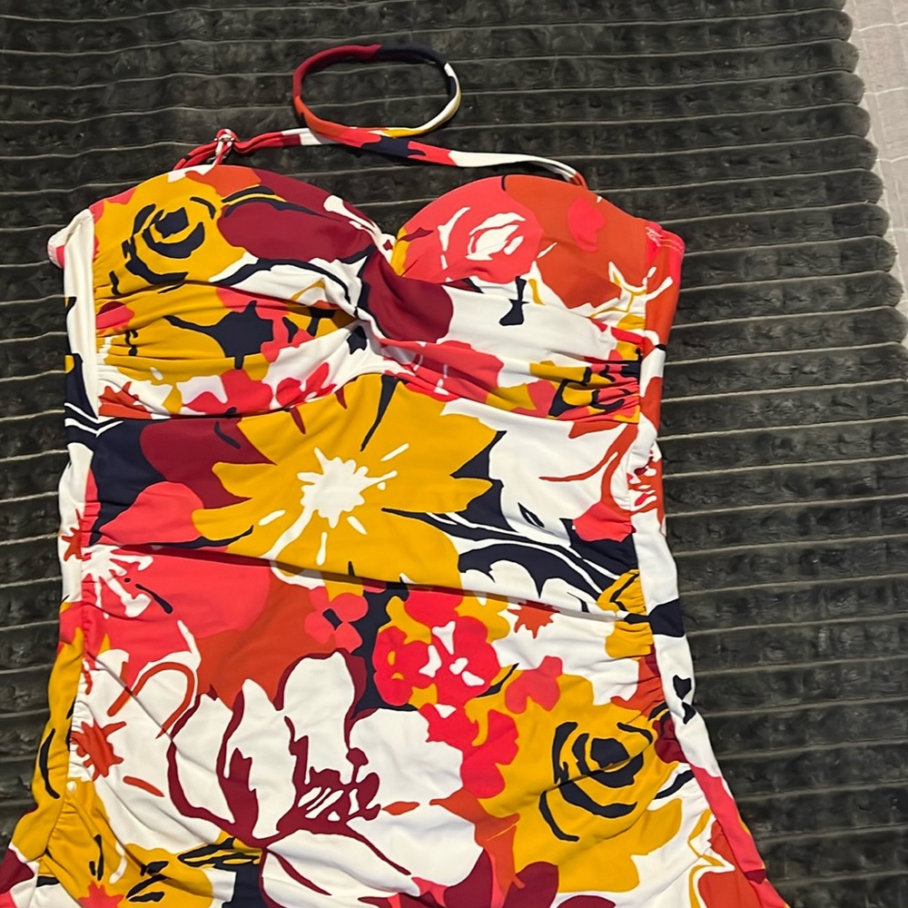 Anne Cole Tankini Top. Tropical Floral Swimsuit NWOT SIZE SMALL
